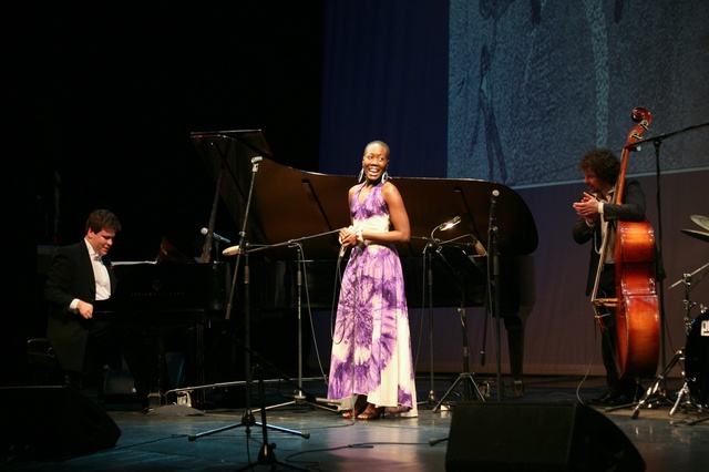 denis-macuev-2010-14